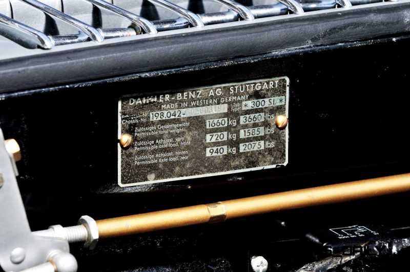 1963 Mercedes-Benz 300SL Roadster 13
