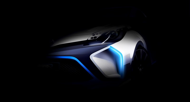 2013 Toyota Yaris Hybrid R 35
