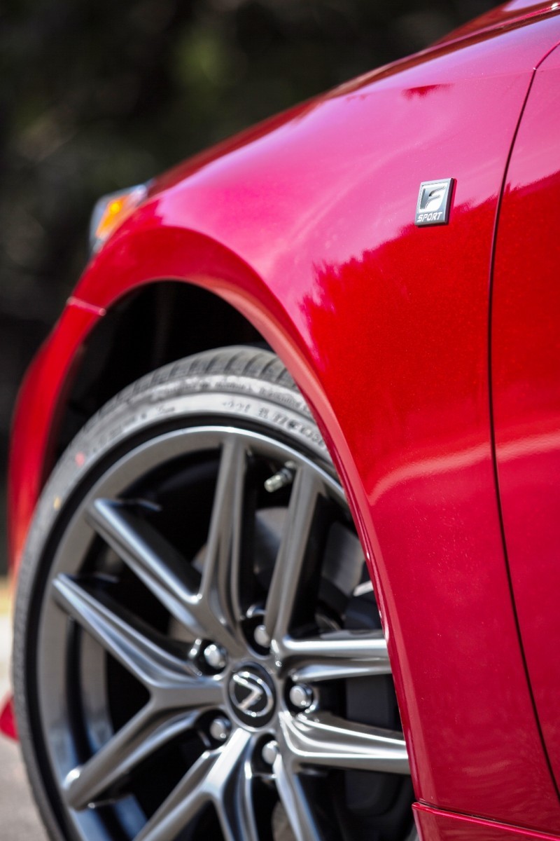 2014_Lexus_IS_350_F_SPORT_015