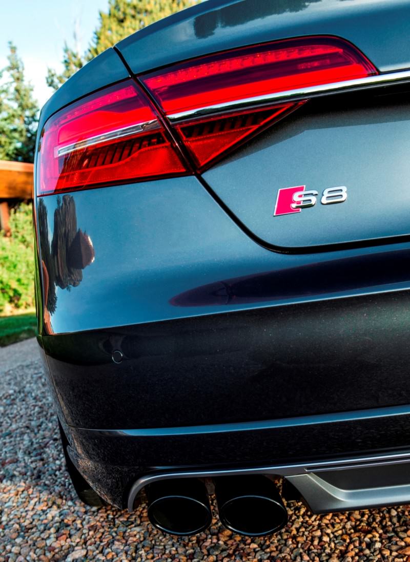 2015 Audi S8 with 520HP and 3.9s to 60MPH Is Quickest and Definitely The Coolest A8  40