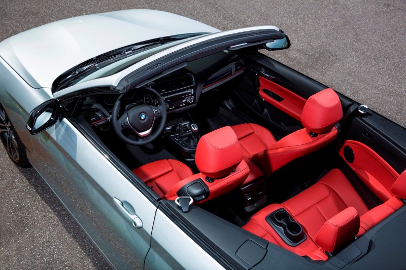 2015 BMW 228i and M235i Convertibles Make Tail-Out, Top-Down World Debut 40