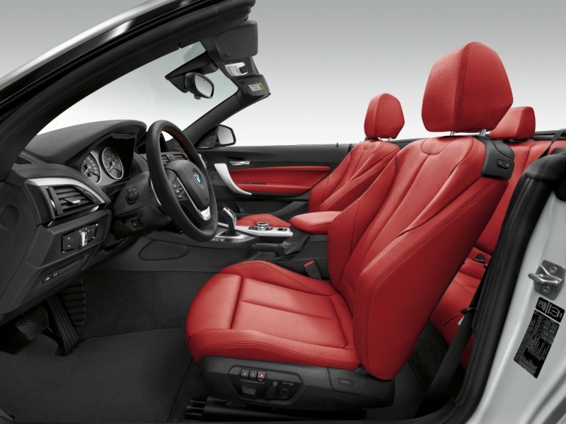 2015 BMW 228i and M235i Convertibles Make Tail-Out, Top-Down World Debut 7