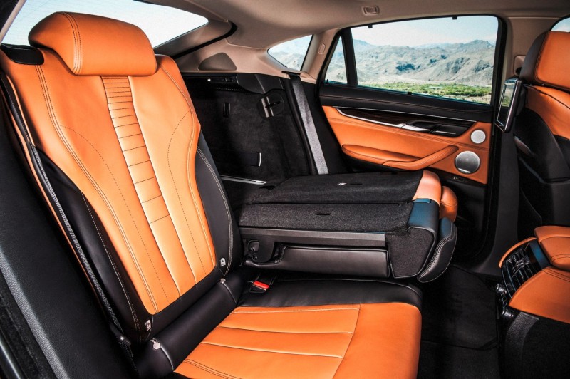 2015 BMW X6 xDrive50i INTERIOR 13