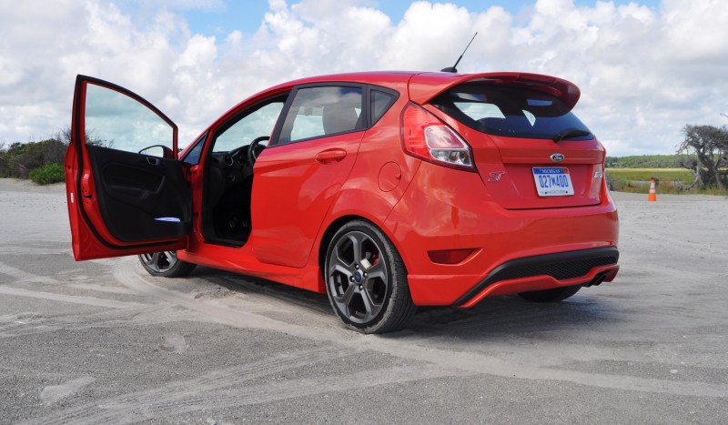 2015 Ford Fiesta ST 31