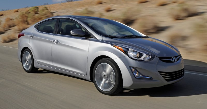 2015 Hyundai Elantra Sedan Brings Classy LED and Tech Updates  5