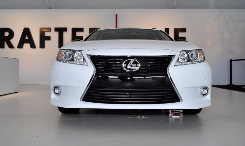 2015 Lexus ES Crafted Line 7