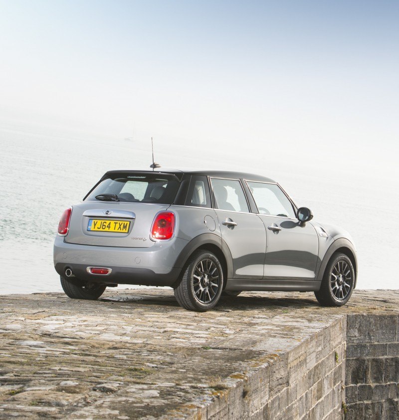2015 MINI 5-Door 12