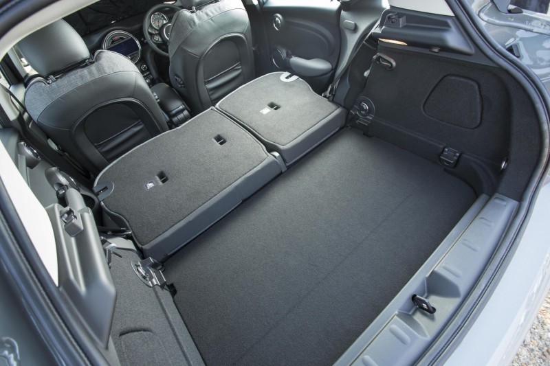 2015 MINI 5-Door 6