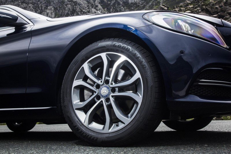2015 Mercedes-Benz C-Class in 40 New Photos From London - C300 and C400 Both 4Matic As Standard 30