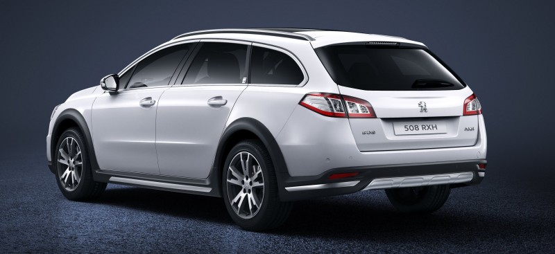 2015 Peugeot 508 Facelifted With New LED DRLs, Box-Design Beams and Tweaked Cabin Tech 17