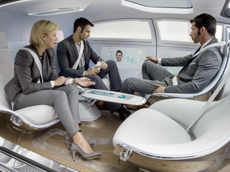 Mercedes-Benz F 015 Concept 13