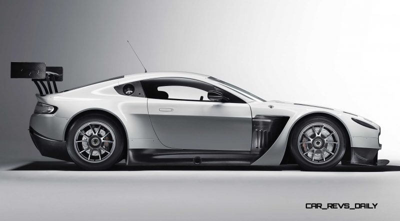 V12 Vantage GT3 side