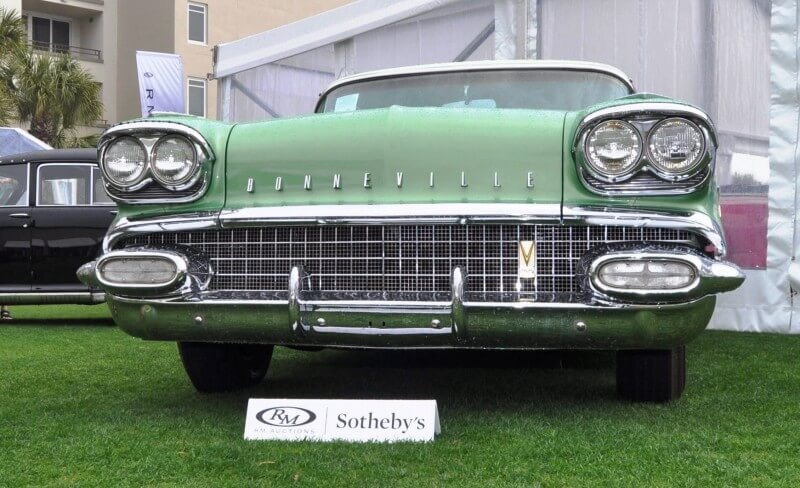 1958 Pontiac Bonneville Sport Coupe 30
