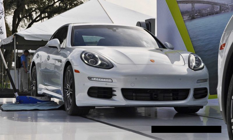 2015 Porsche Cayenne S E-Hybrid 66