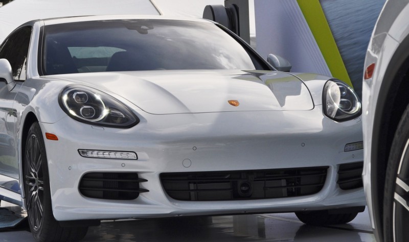 2015 Porsche Cayenne S E-Hybrid 68