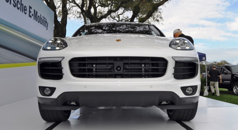 2015 Porsche Cayenne S E-Hybrid 83
