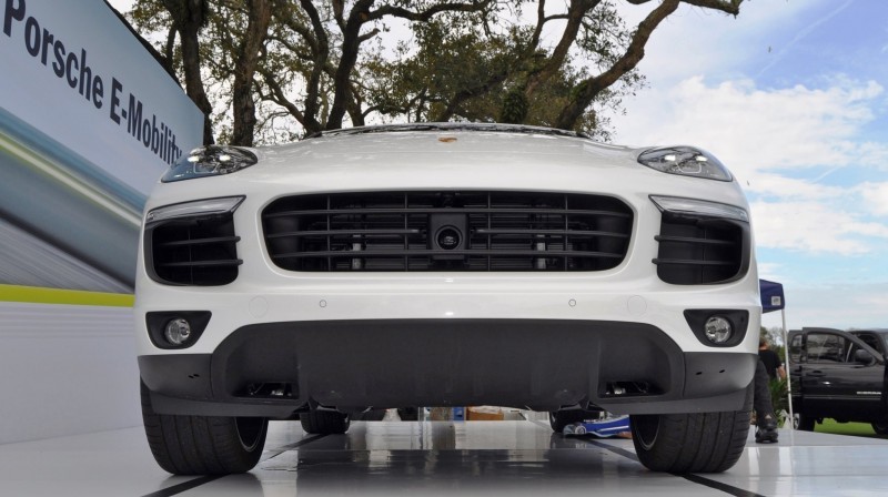 2015 Porsche Cayenne S E-Hybrid 84