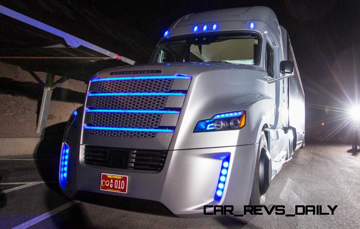 daimler-freightliner-inspiration-truck-9659