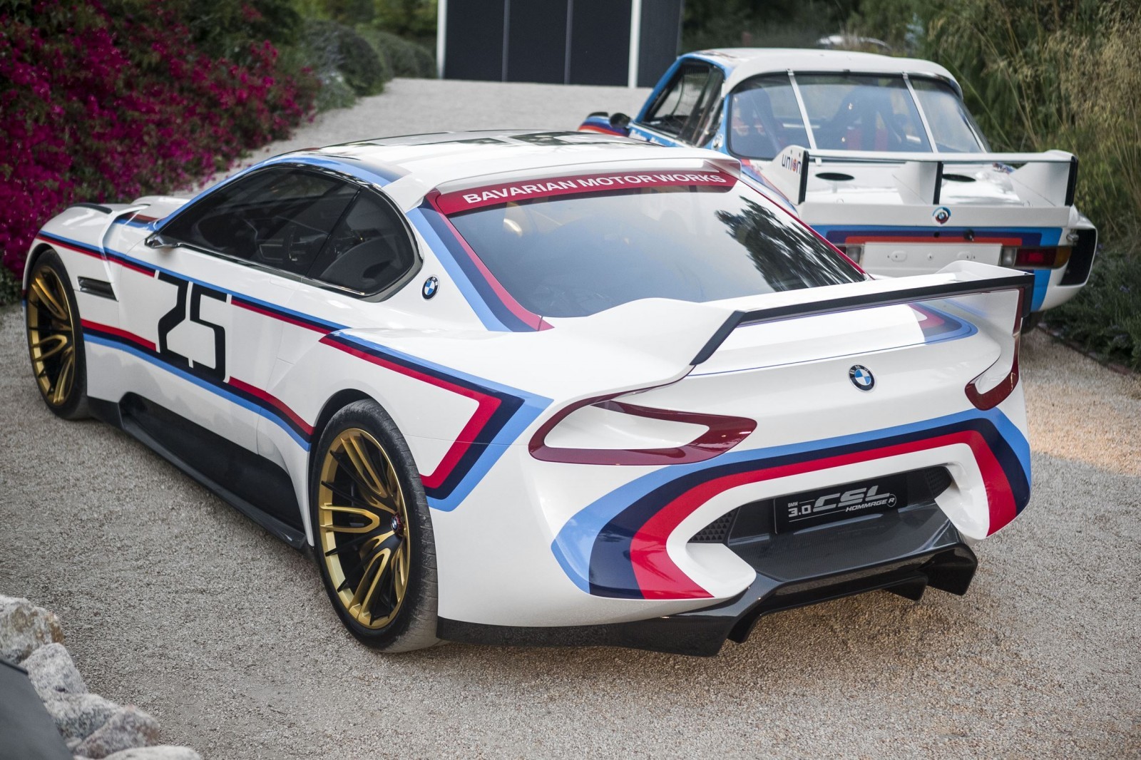 0 csl hommage r concept makes race-ready debut at pebble beach