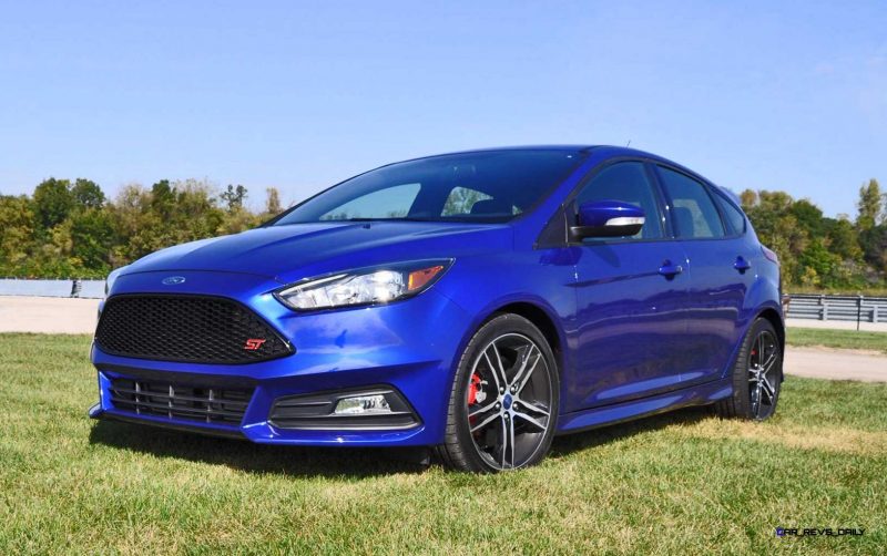 2016 Ford FOCUS ST Kona Blue 30
