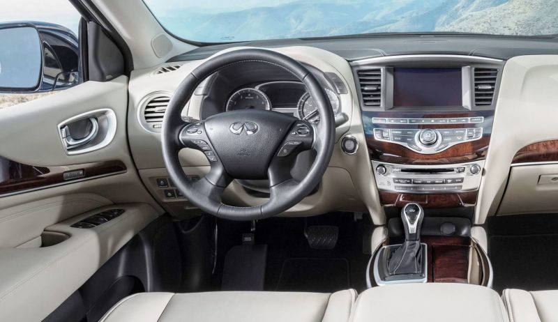 2016_Infiniti_QX60_06-crop