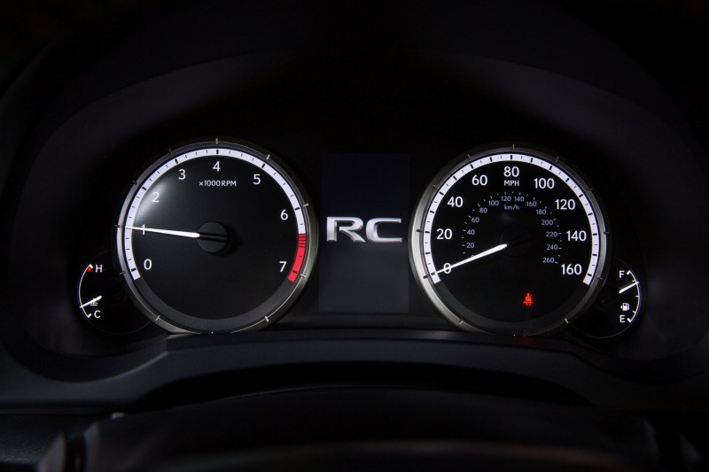 2015_Lexus_RC_350_003