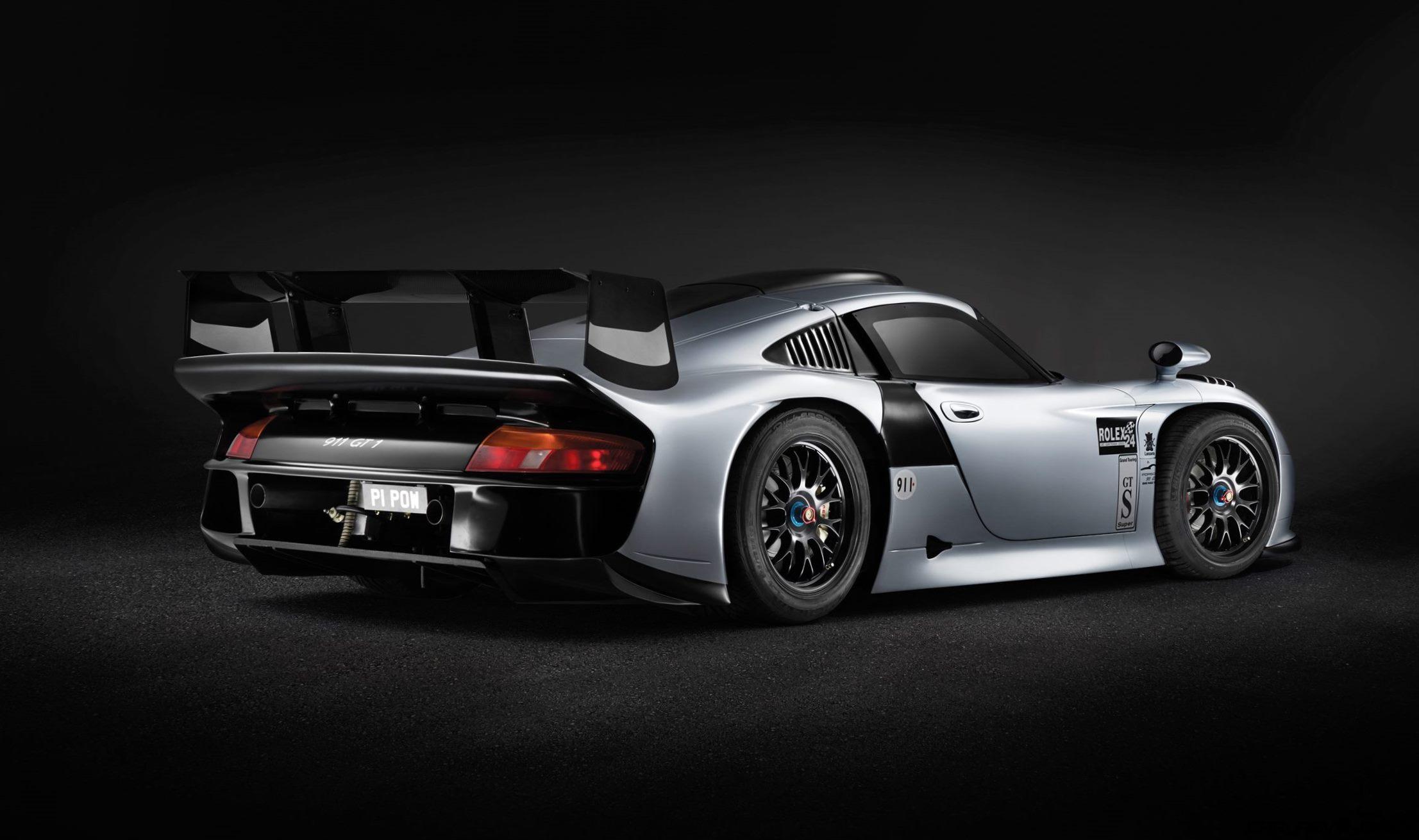1997 Porsche 911 GT1 Evolution