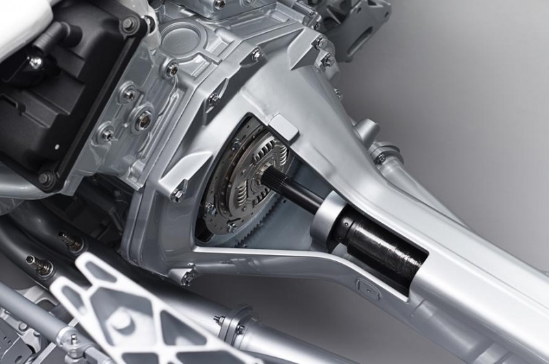 4.2s, 200-MPH 2015 Aston Martin RAPIDE S Also Nabs New Dampers, Torque-Tube and 8-Speed ZF Transaxle 15