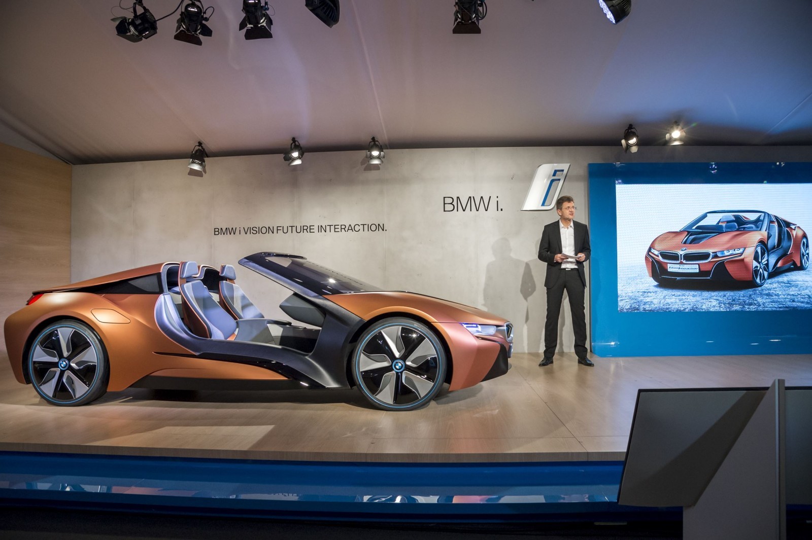 bmw i vision future interaction