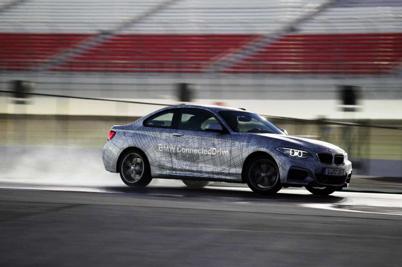 Car-Revs-Daily BMW ConnectedDrive Drift-O-Matic 39