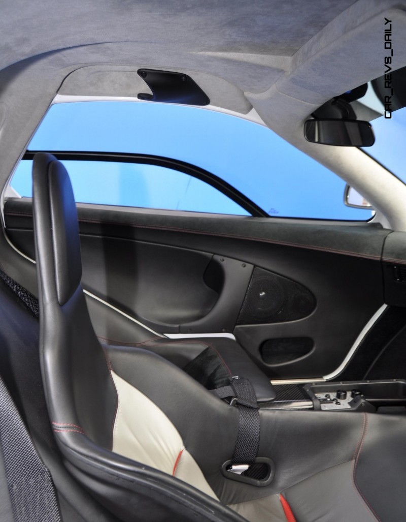 Car-Revs-Daily.com 1995 McLaren F1 in White 65