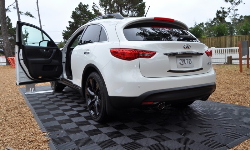Car-Revs-Daily.com 2015 INFINITI QX70S 3