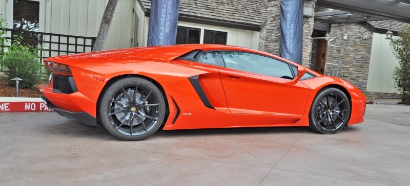 Car-Revs-Daily.com 2015 Lamborghini Aventador Shines Hypercar Halo 14