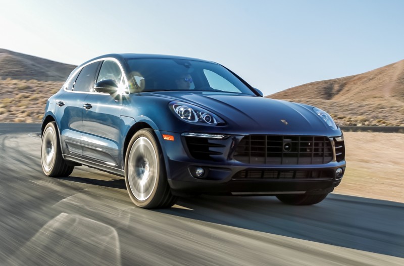 Car-Revs-Daily.com 2015 Porsche MACAN USA 17