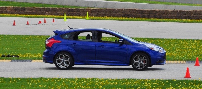 Car-Revs-Daily.com Autocrosses the 2014 Ford Focus ST 15