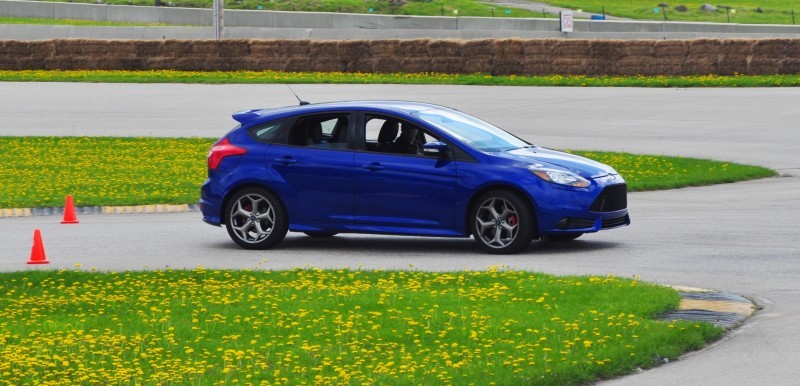 Car-Revs-Daily.com Autocrosses the 2014 Ford Focus ST 16