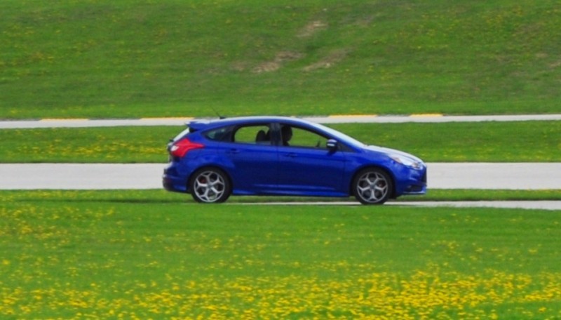 Car-Revs-Daily.com Autocrosses the 2014 Ford Focus ST 8