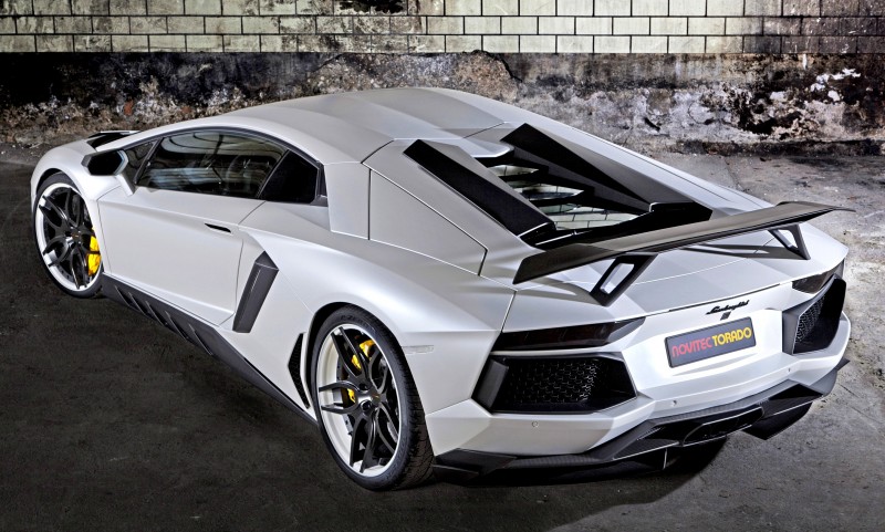 Car-Revs-Daily.com - NOVITEC TORADO Lamborghini Aventador 29
