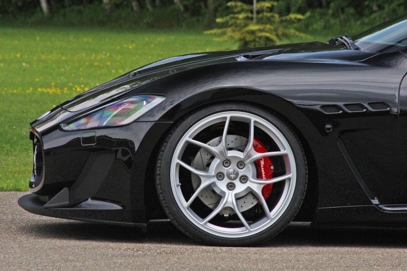 Car-Revs-Daily.com NOVITEC TRIDENTE Maserati GranCabrio MC Supercharged 23