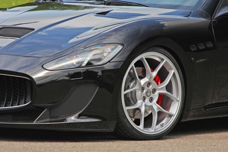 Car-Revs-Daily.com NOVITEC TRIDENTE Maserati GranCabrio MC Supercharged 8