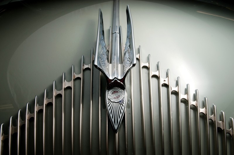 Car-Revs-Daily.com RM Auctions Motor City 2014 Preview - 1934 Chrysler Airflow Eight Sedan 17