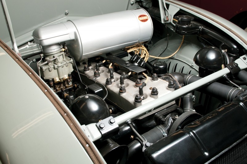 Car-Revs-Daily.com RM Auctions Motor City 2014 Preview - 1934 Chrysler Airflow Eight Sedan 22