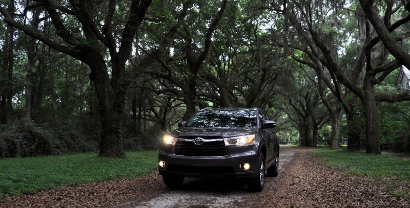 Car-Revs-Daily.com Road Test Review - 2014 Toyota Highlander XLE V6 1