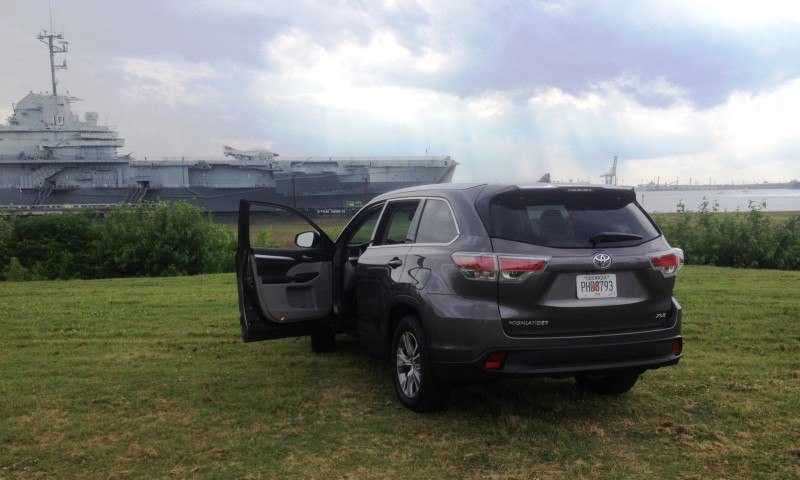 Car-Revs-Daily.com Road Test Review - 2014 Toyota Highlander XLE V6 155