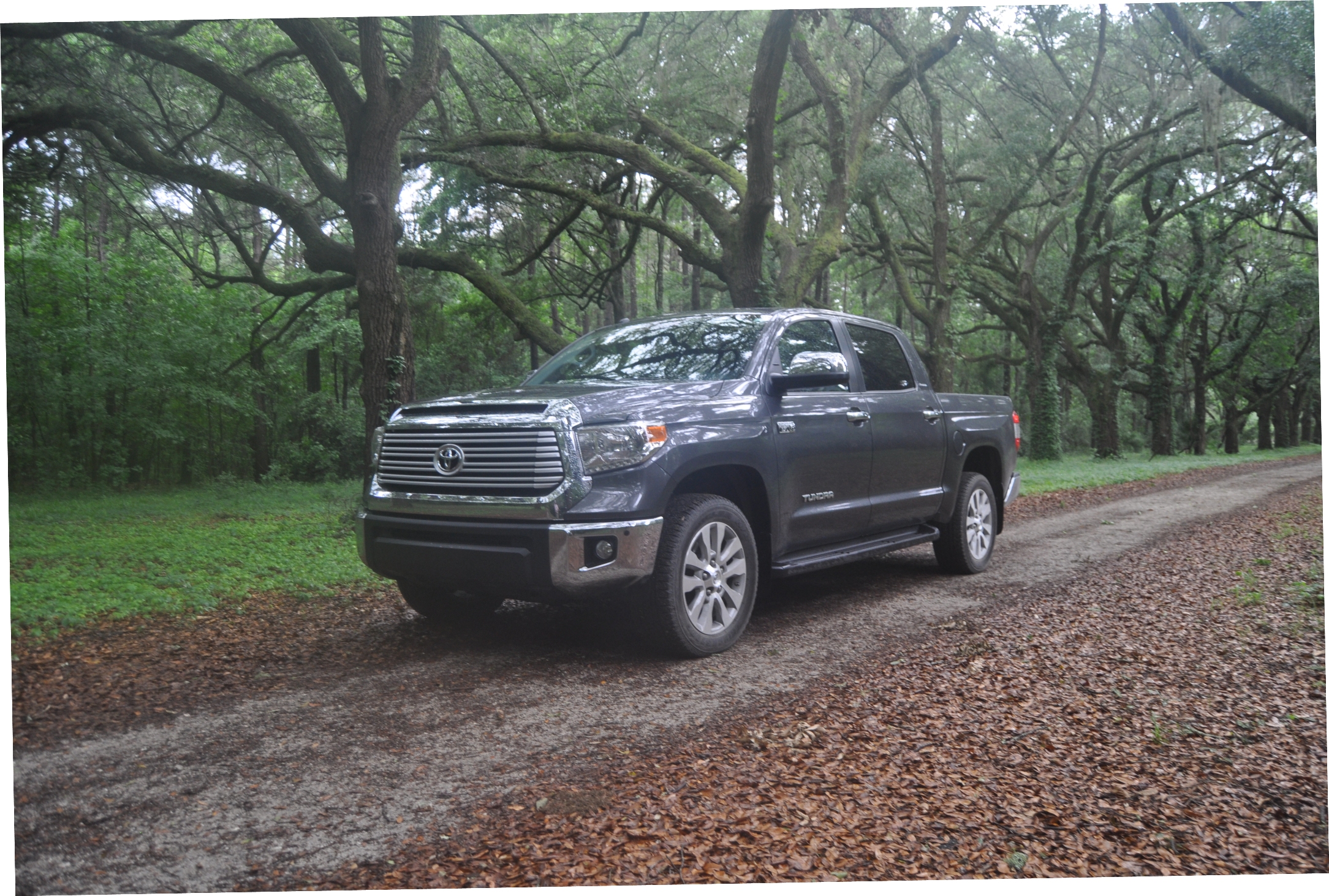 Road Test Review 2014 Toyota Tundra 5.7L V8 CrewMax Limited 54