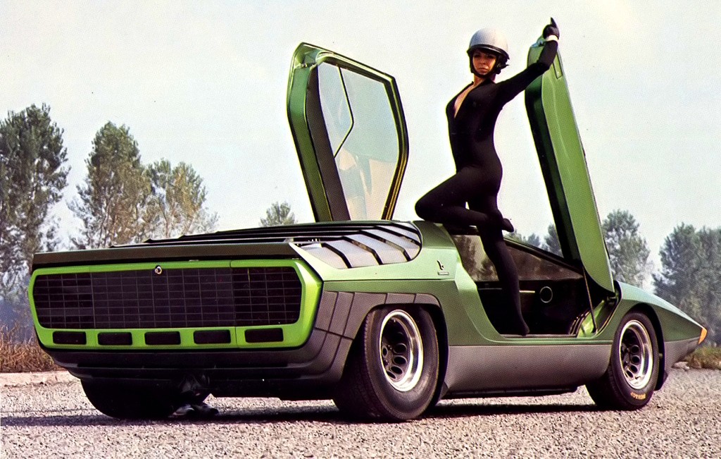 http://www.car-revs-daily.com/wp-content/uploads/Concept-Flashback-1968-Alfa-Romeo-Carabo-by-Bertone-2.jpg