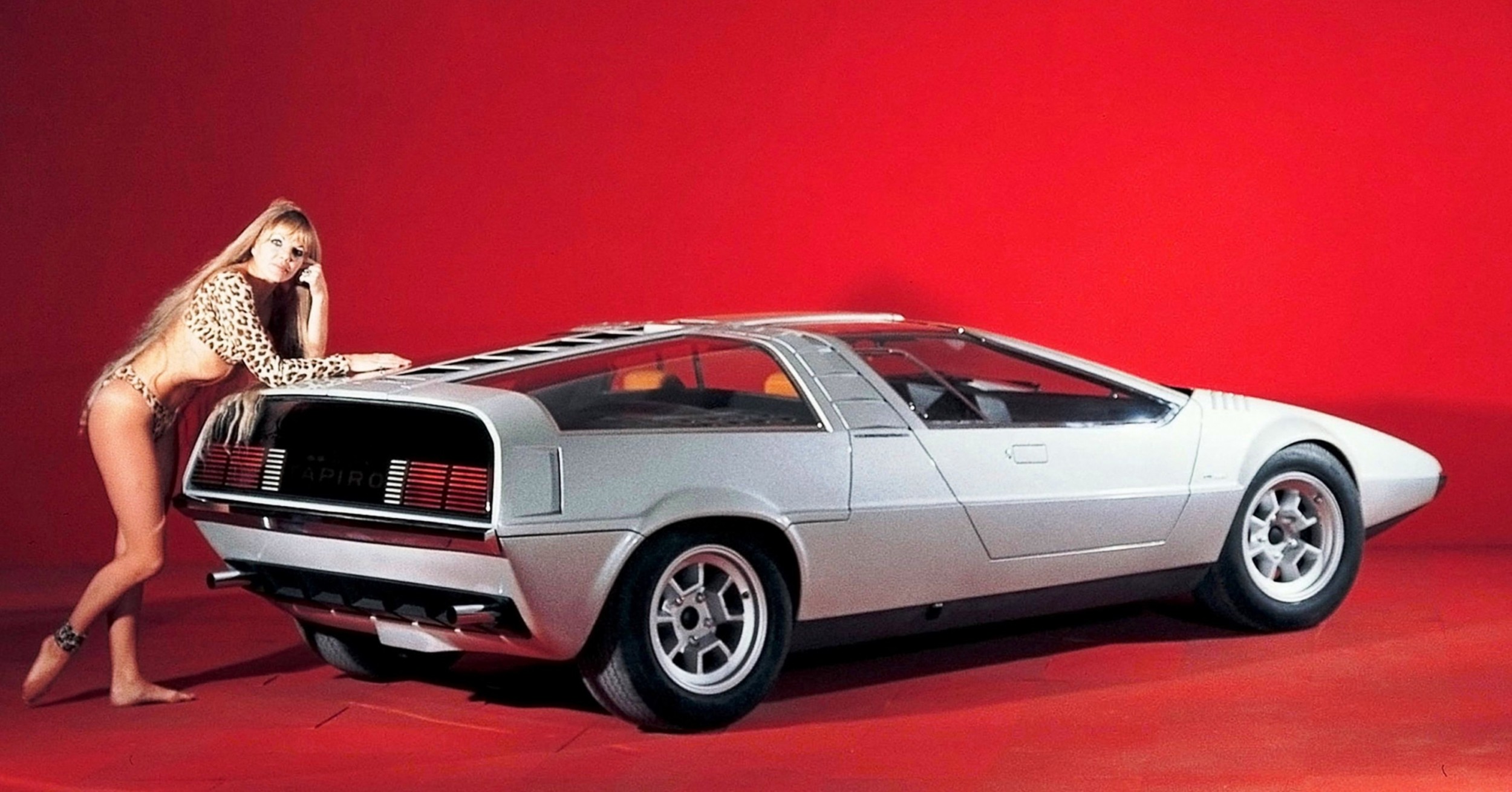 Concept Flashback - 1970 Volkswagen Porsche Tapiro by ItalDesign 2