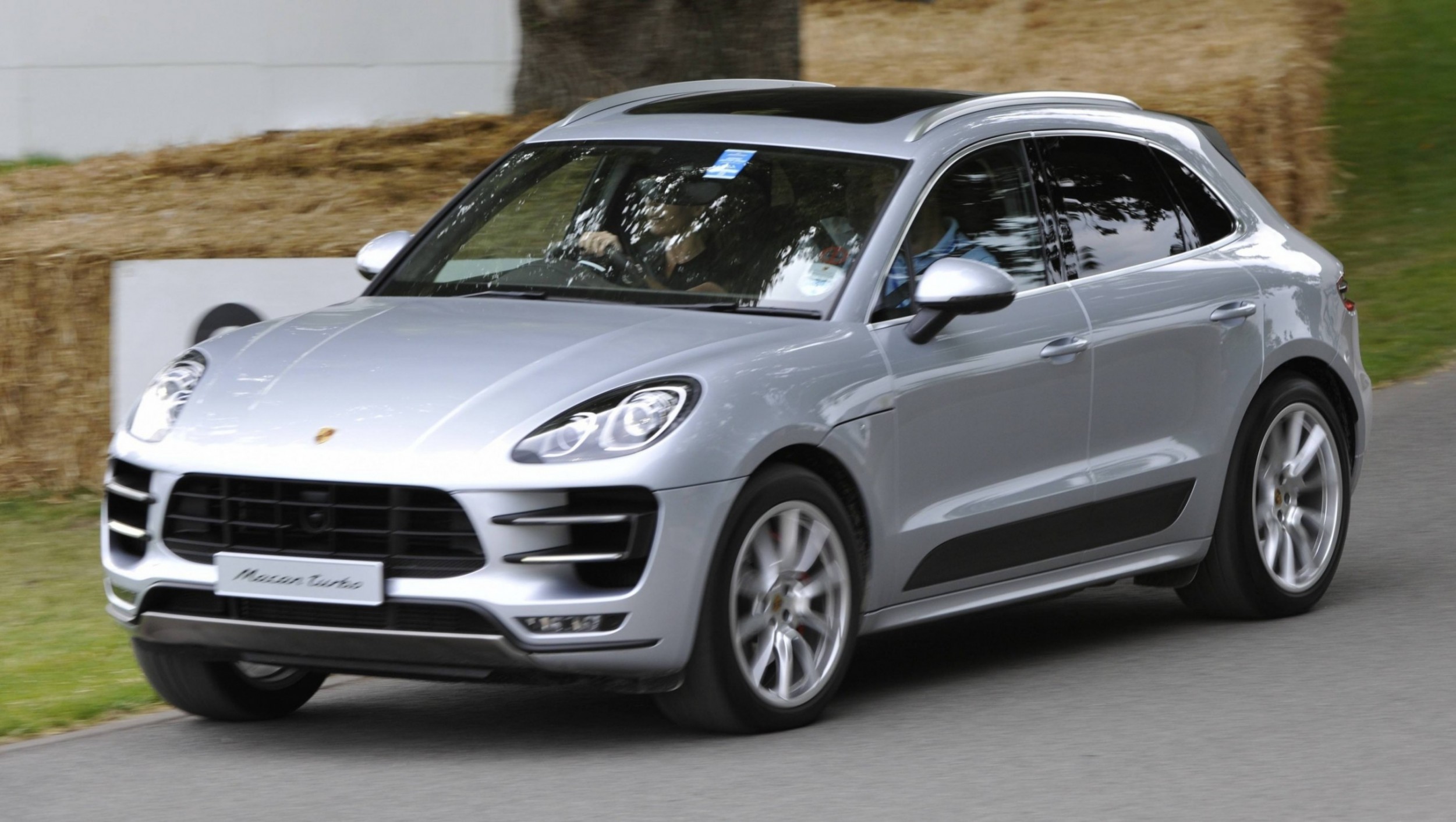 Goodwood 2014 Galleries PORSCHE Macan Turbo, Panamera S