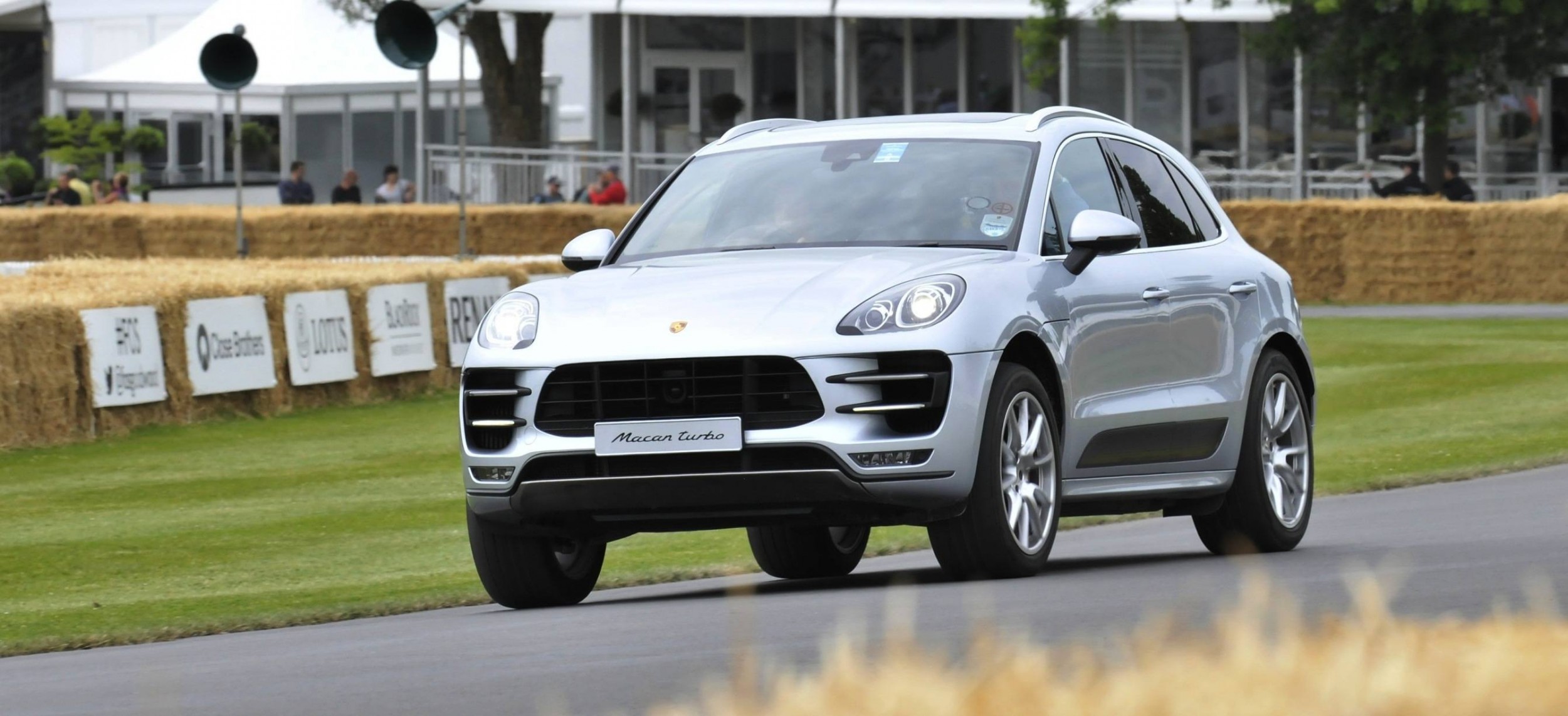 Goodwood 2014 Galleries PORSCHE Macan Turbo, Panamera S