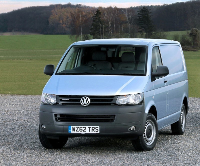 Happy B-Day to the Volkswagen Minibus and Transporter! Work Van Legend Turns 60 in UK This Year 37